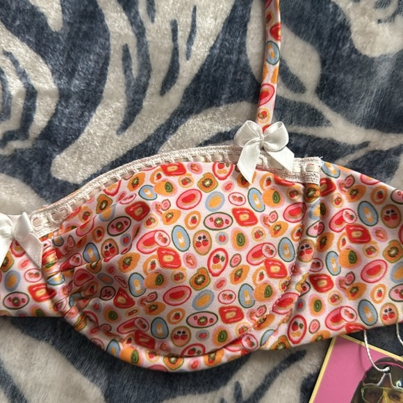 Strawberry Milk Mob NWT Floral Print XS Bikini Top Velvet Romance - Picture 3 of 7